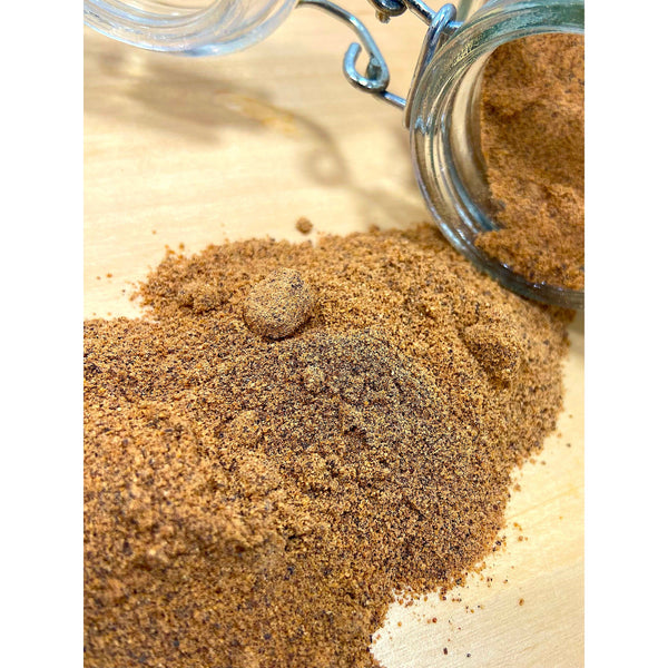 Noix de muscade Bio - Sri Lanka - * Arômes Chaud, boisé, légèrement sucré avec des nuances épicées *.