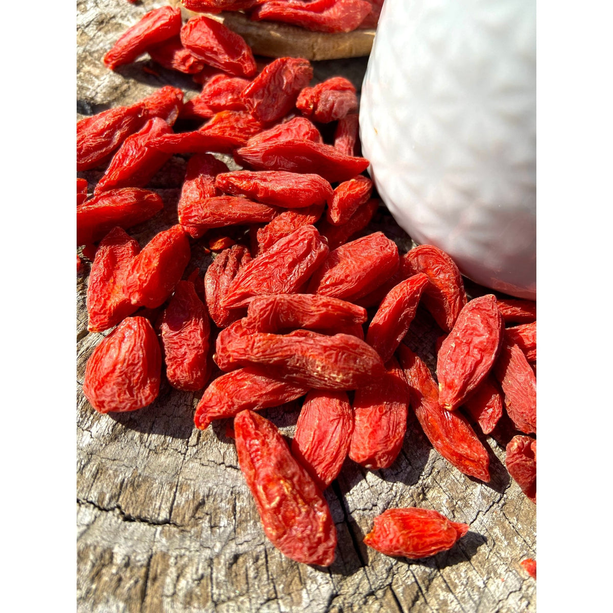 Baie de Goji Bio - Chine - * Une saveur unique, à la fois douce et légèrement acidulée, avec des nuances complexes. Une légère note de caramel . * - SPICY CANDY®